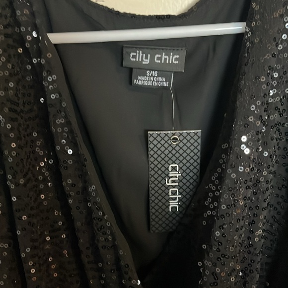 City Chic Sequin Jocelyn Dress in Claret womens size 16 - Picture 10 of 12